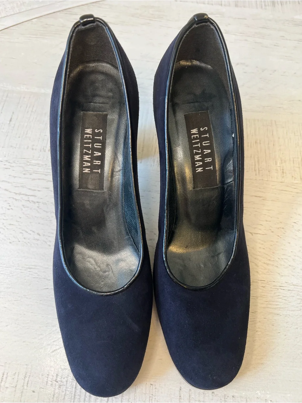 Stuart Weitzman Vintage Navy Suede Round-Toe Patent Block Heel - Picture 2 of 8